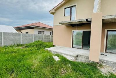 Casă cu 4 camere în Central - 12