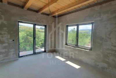 Casa de vanzare la Poplaca . Comision 0% - 4