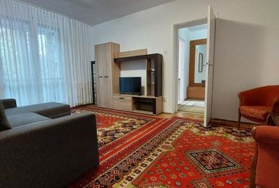 Titan metrou 10 minute mers, Potcoava, foarte curat, 1/4, Intr Badeni - 4