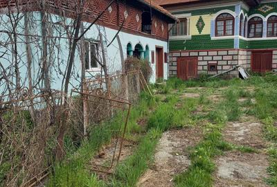 Casă cu 4 camere în Central