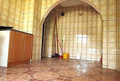 Spatios, zona buna!! Vanzare apartamemt cu 2 camere in Targoviste - Micro 11. - 9