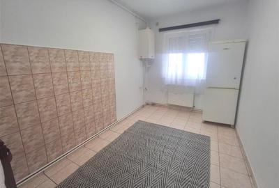 Apartament cu 3 camere semidecomandat în Țiglari - 3