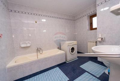 Pensiune 14 camere, Cioplea Predeal investitie, oportunitate - 1