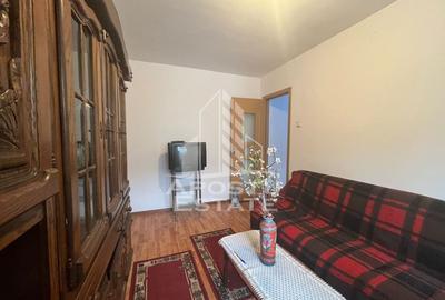 Apartament cu 2 camere,semidecomandat, etajul 1,centrala, zona Sagului