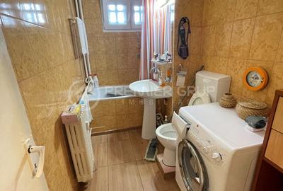 Apartament cu 3 camere în Podu Roș - 4