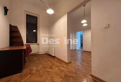 Apartament cu 4 camere semidecomandat în Cișmigiu