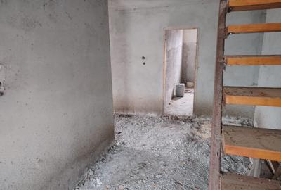 Casă individuală cu 5 camere cu Teren 4183 Mp în Secăria - 5