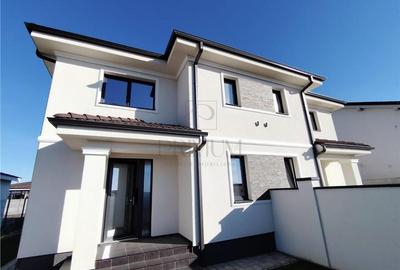 Duplex cu 4 camere cu Canalizare în Moșnița Veche - 2