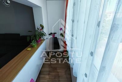 Apartament 4 camere, 2 bai, 2 balcoane,centrala proprie, etajul 2 - 4