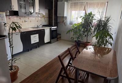 Apartament cu 3 camere semidecomandat, mobilat în Exterior Sud - 1