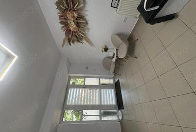 Camera pentru make-up, cosmetica, mani pedi - 6