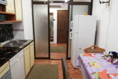 Inchiriez apartament doua camere Vasile Aaron Inchiriez apartament doua camere Vasile Aaron - 4