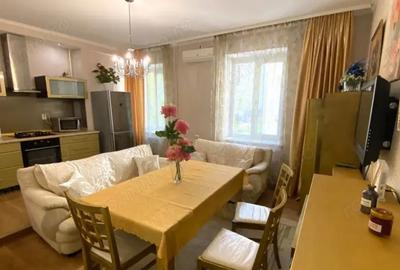 Apartament cu 2 camere decomandat în Moșilor - 10