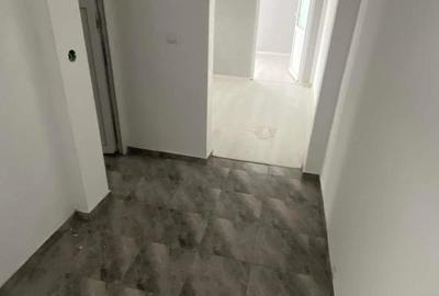 Vand apartament 2 camere, et4, bl N3. Pret 35000 - 8