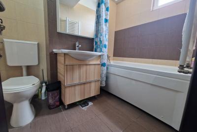 Apartament cu 3 camere decomandat în Central - 40