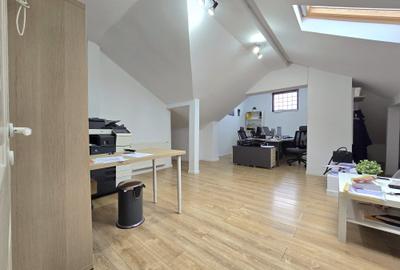 Apartament cu 8 camere decomandat în Aviatorilor - 12