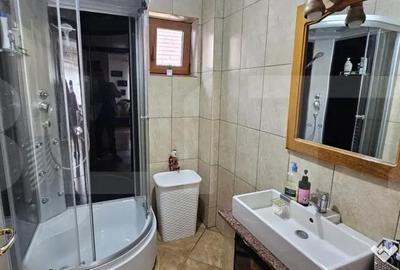 Casă cu 4 camere cu Teren 569 Mp în Central - 10