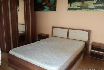 Garsonieră decomandată în Foișorul de Foc