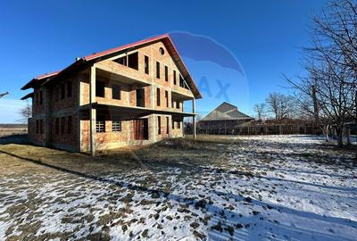 Casa / Vila Dumbrava, Timisesti - 2