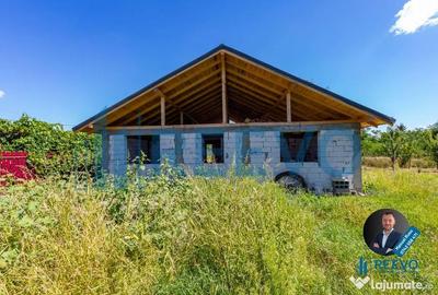 Casă cu 4 camere cu Teren 2500 Mp în Galbeni (Filipești) - 6