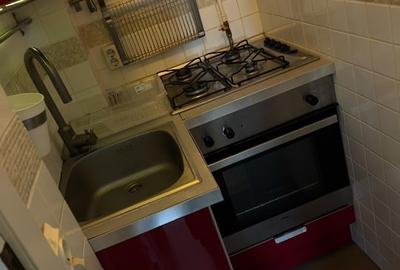 Garsonieră decomandată, mobilată în Universitate - 6