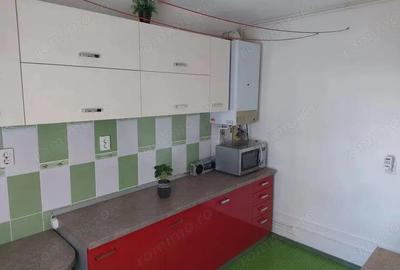 Apartament cu 2 camere decomandat în Tudor - 2