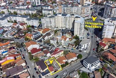 Casă cu 5 camere cu Teren 256 Mp în Trocadero - 10