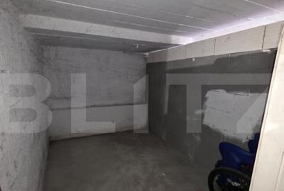 Apartament 110 mp, 3 camere cu parcare si boxa, Calea Moldov - 12