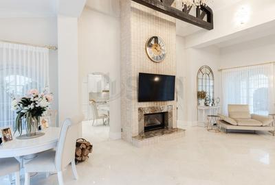 Casă individuală cu 6 camere cu Canalizare în Tunari - 13