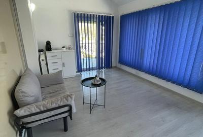 Spațiu comercial, de 28 mp, în Central - 3