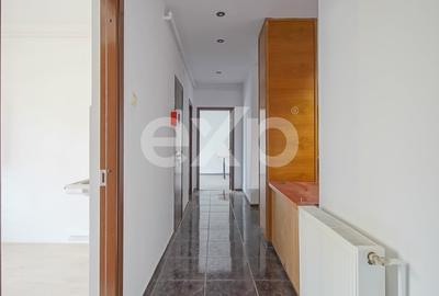 Apartament cu 3 camere decomandat în Astra - 9