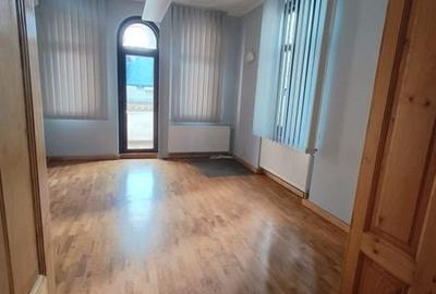 Apartament in vila de inchiriat - 2