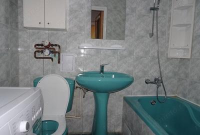Apartament cu 3 camere decomandat, mobilat în Ozana