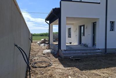 Casă cu 4 camere în Central - 6