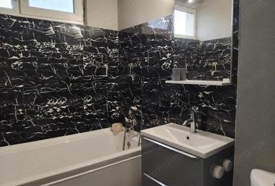 Centru-Colonadele 2 camere semidecomandate. - 2