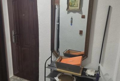 Inchiriez garsoniera - 10