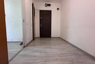 Apartament cu 3 camere decomandat în Drumul Taberei - 14