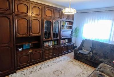 Apartament 2 camere decomandat zona Bazalt