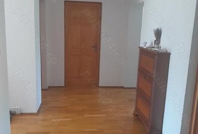 Casă cu 4 camere în Șofronea - 2