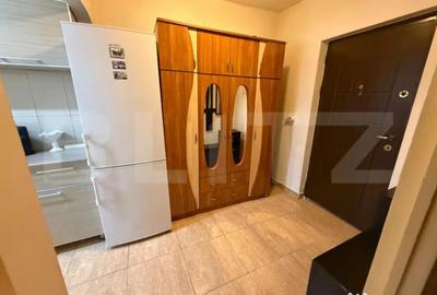 Apartament cu 2 camere semidecomandat în Micro 6 - 13