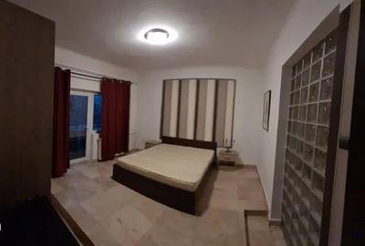 Unirii | 3 Camere in Vila + dependinte | Centrala | Curte Comuna - 1