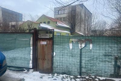 Teren constructii Elvila, strada Eugen Lovinescu, 431 mp cu o deschidere de 12.7 - 4