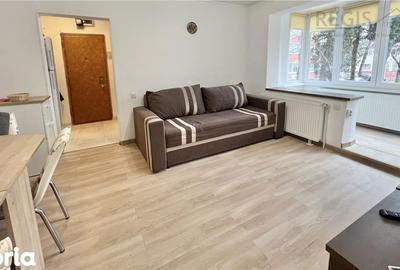 Apartament cu 2 camere, mobilat în Florilor - 10