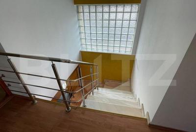 Casă cu 4 camere cu Teren 280 Mp în Central - 3