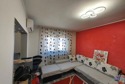Apartament cu 3 camere semidecomandat în Sud - 6