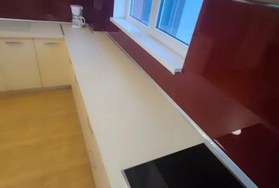 Inchiriere Apartament 2 camere spatios pe malul marii - 11