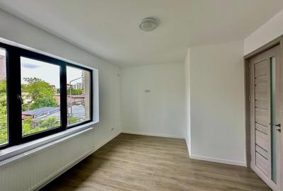 Casă cu 5 camere cu Canalizare în Mihai Bravu - 8