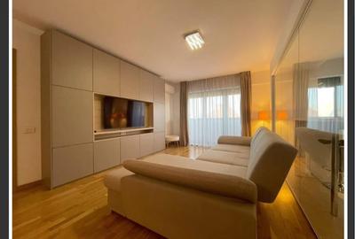 Apartament cu 3 camere decomandat în P-ța Victoriei