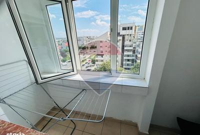 Apartament cu 3 camere în Calea București