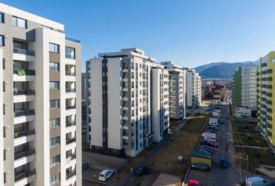 Apartament cu 3 camere decomandat, mobilat în Tractorul - 34